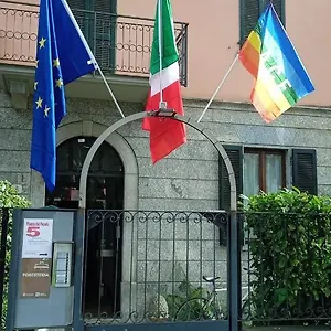 Megaride Gasthof Como